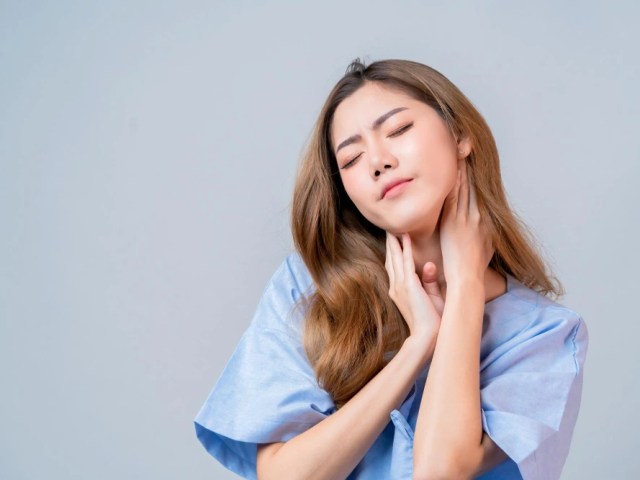 Elmacık Kemiği Ağrısı Nedir? Nedenleri, Belirtileri ve Tedavi Yöntemleri